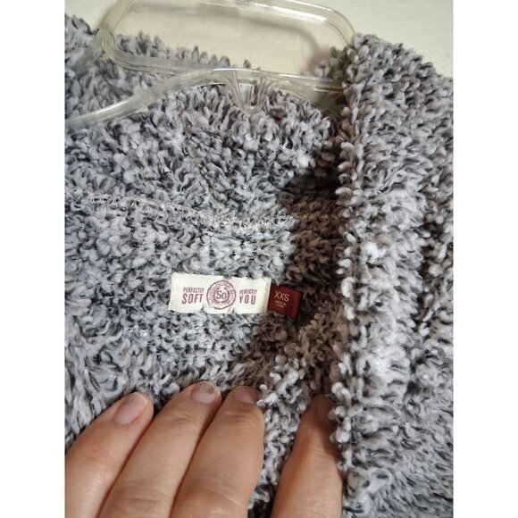 SO Shaggy Sweatshirt Faux Fur Soft Turtleneck Y2K Retro Cropped Gray Size XXS - Picture 4 of 6